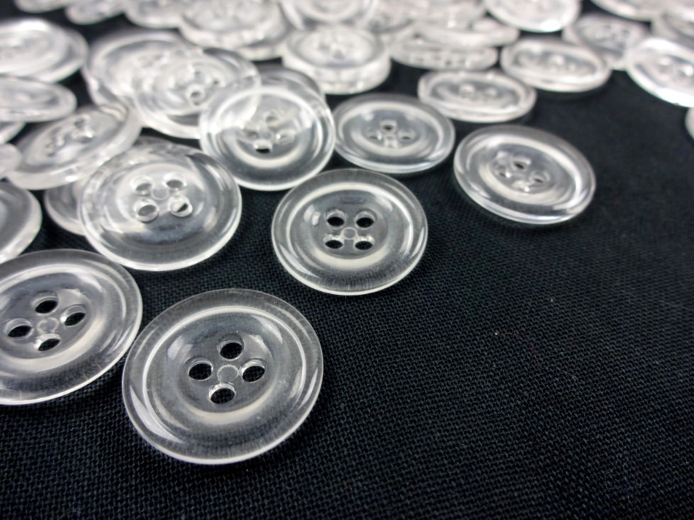 K120 Plastic Button 18 mm transparant