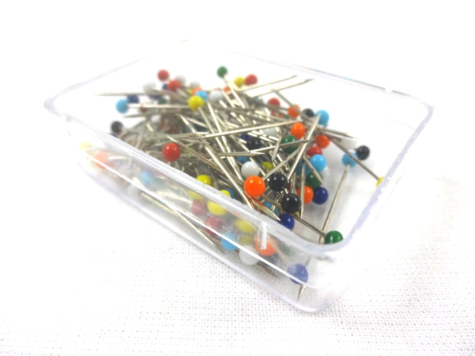 S682 Glass head pins (100 pcs)