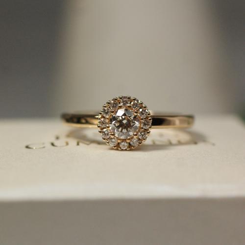 Brilliant Halo (0,32 ct)