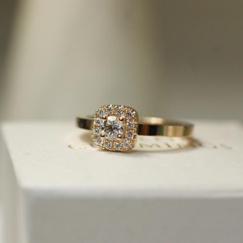 Sparkling Halo (0,32 ct)