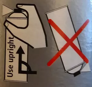 Håll DPF spray flaskan upprätt under hela behandlingen