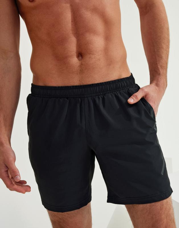 TR052 Shorts