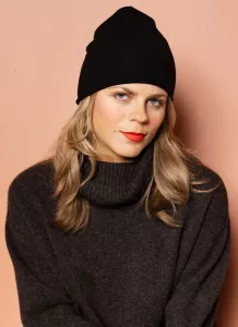 Ätta ullmössa Svart