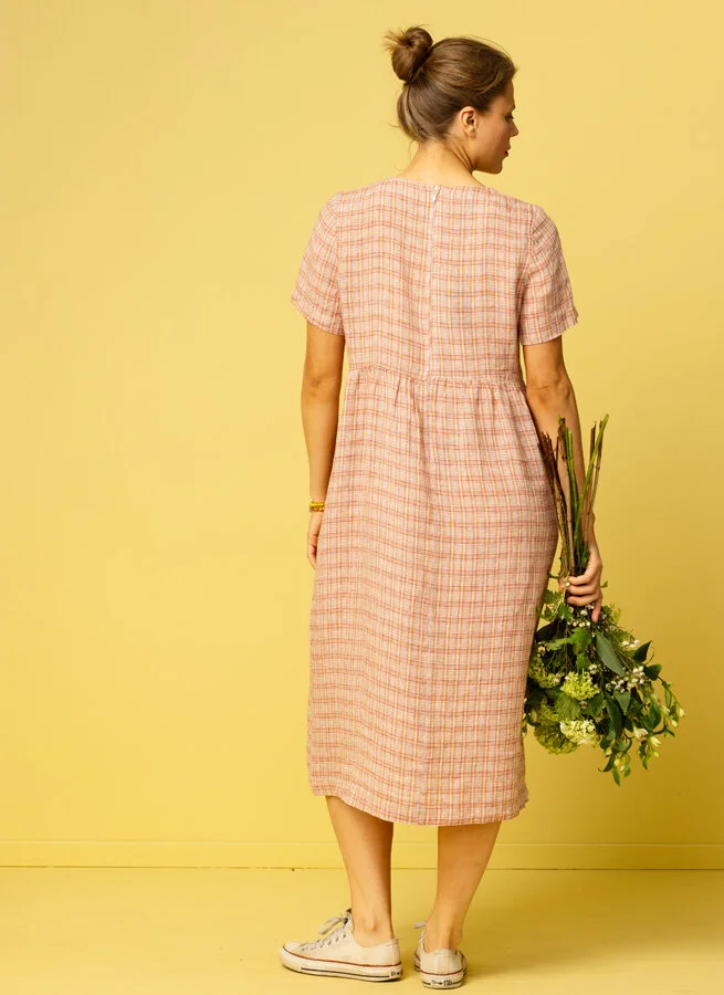 BRI linneklänning Röd Ruta