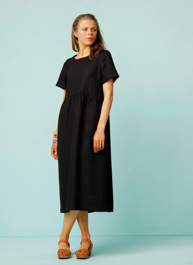 BRI linneklänning Svart