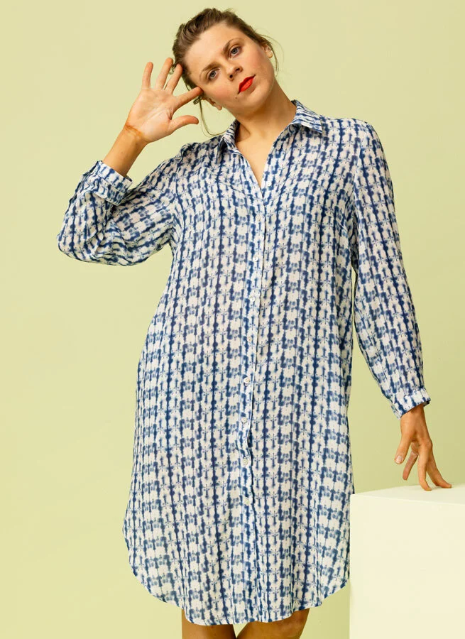 FLORA viskosskjorta Batik