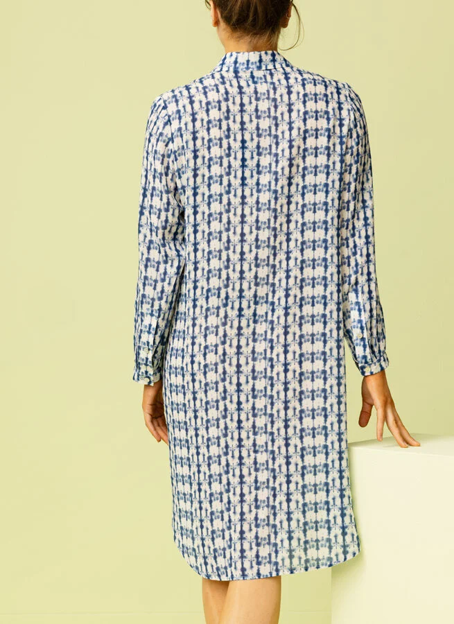 FLORA viskosskjorta Batik