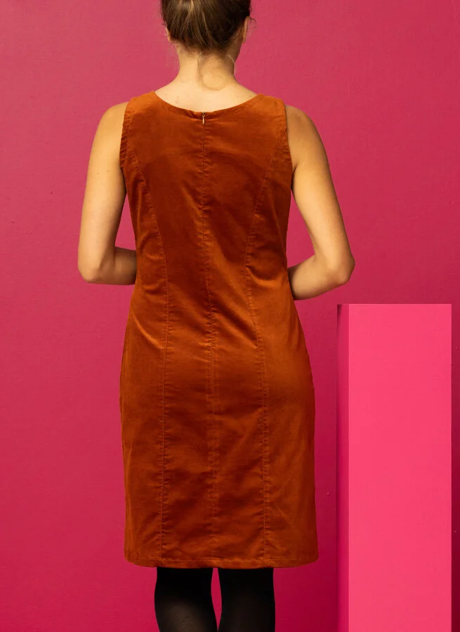 JACKIE sammetsklänning Cognac