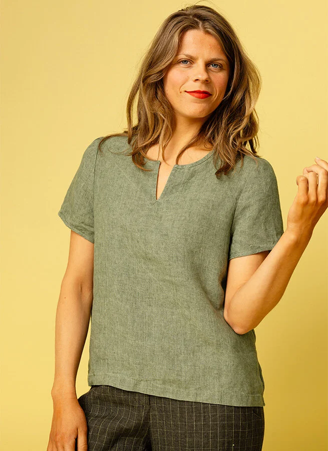 JUNE linneblus Salvia