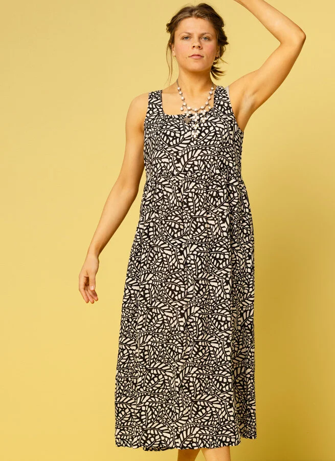 KINA viskosklänning Tryck