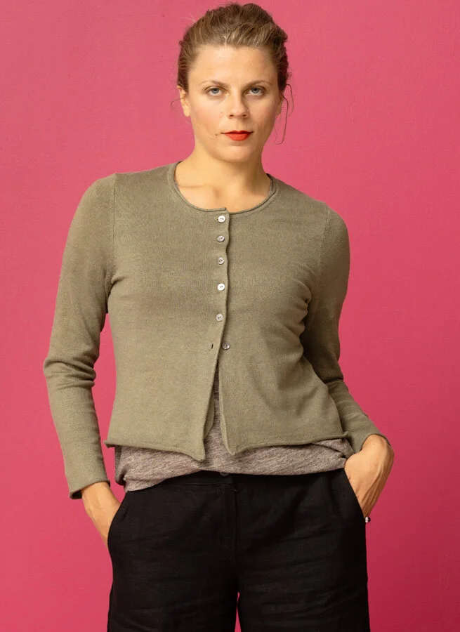 KIO kofta lintrikå Khaki