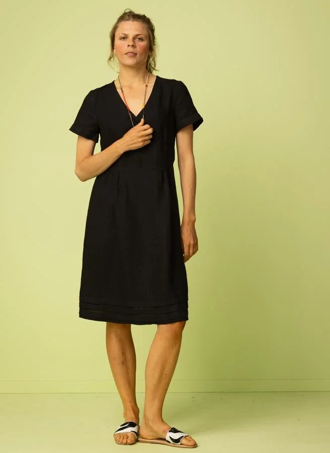 MÅRRAN linneklänning Svart