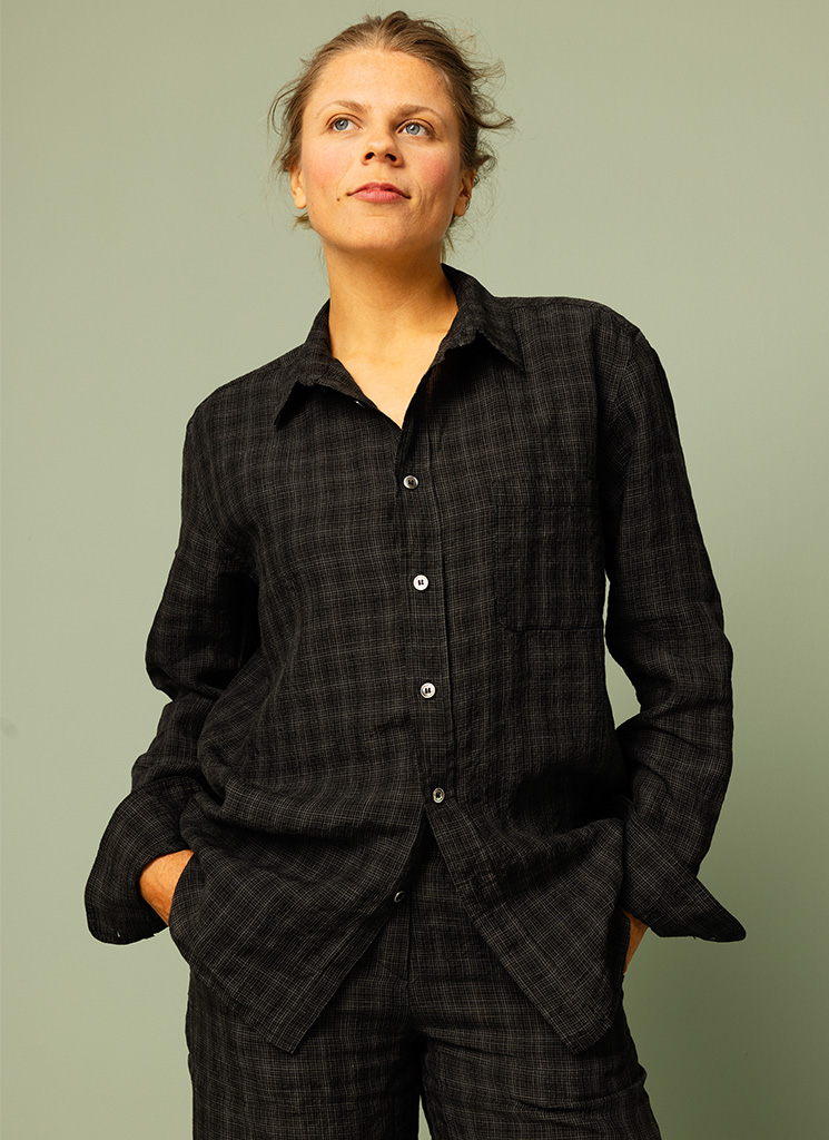 MAX Men's Shirt Black Tartan