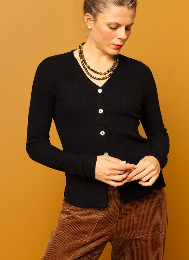 MINNA ullkofta Svart