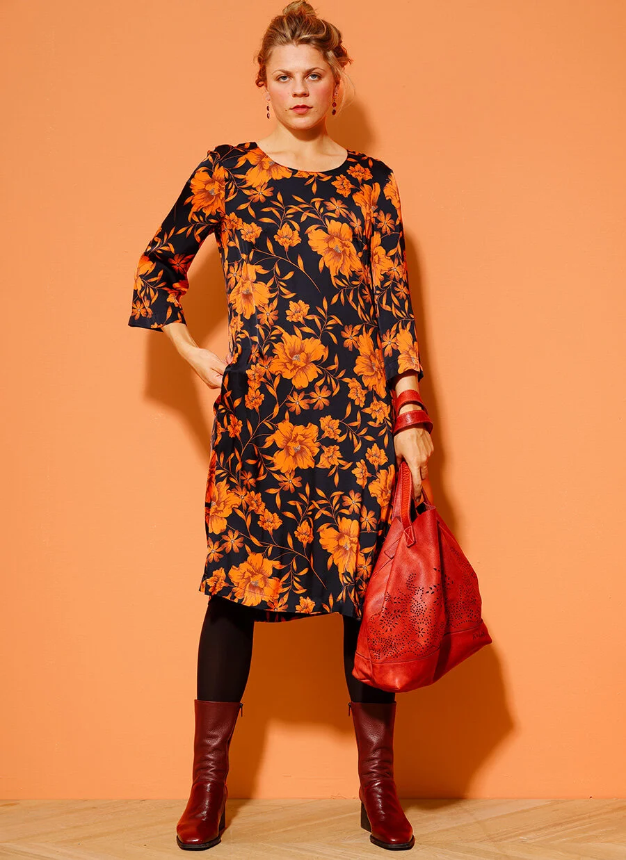 MOANA viskosklänning Orange Blom