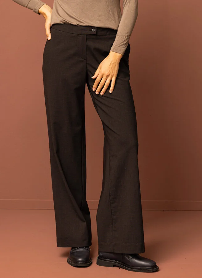 NAIMA ullbyxa Mörkbrun