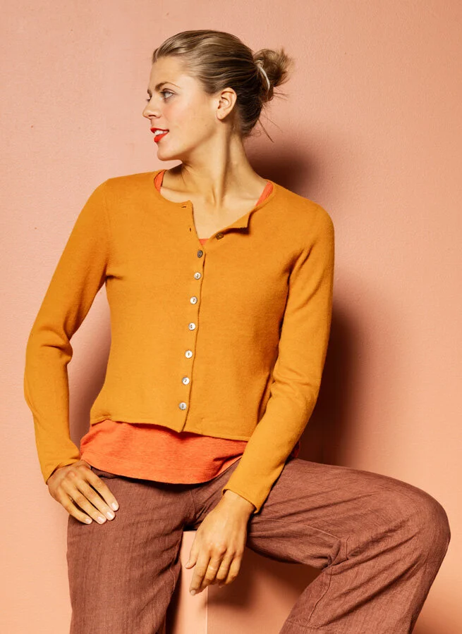 NIKOLINA Merinokofta Orange