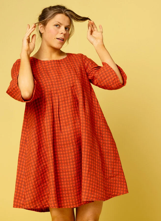 ROMA linneklänning Tulpan Ruta