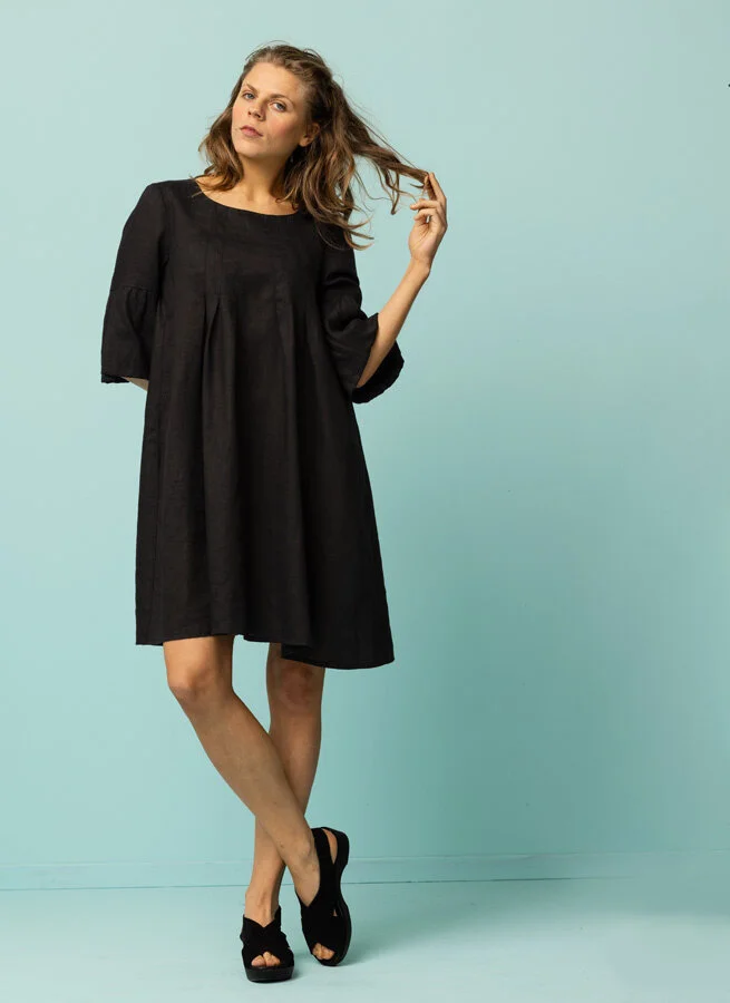 ROMA linneklänning Svart