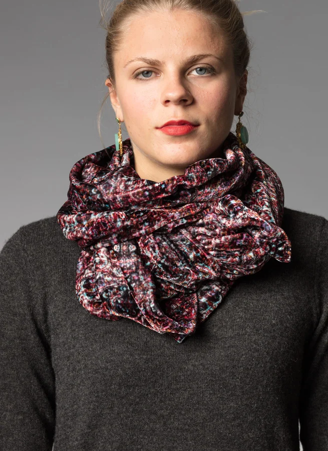 Sammetssjal Arabesque röd