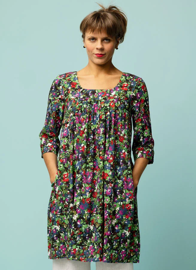 VASS viskosklänning Diffus