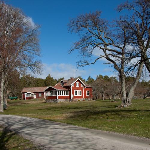 Solberga by på Runmarö