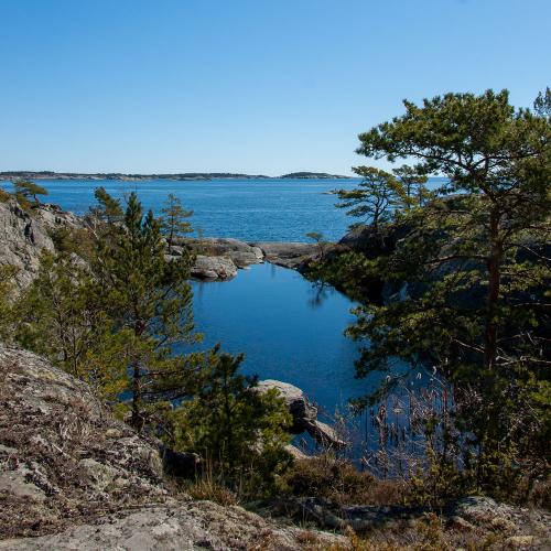 Vy från östra sidan på Utö