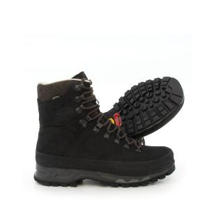 Ett par av den extra breda versionen av vandringskänga Meindl Island. Svart.