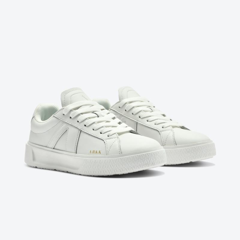 ESSENCE SNEAKER TRIPLE WHITE ARKK