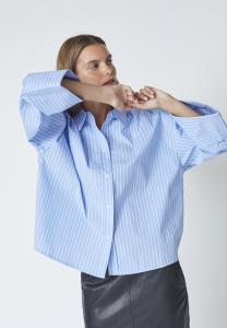 BIANCACC WIDE CUFF SHIRT PALE BLUE CO'COUTURE
