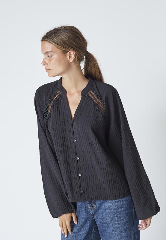 SHINACC LACE V-SHIRT BLACK CO'COUTURE