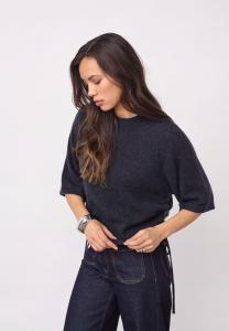 NOOMICC STRING KNIT NAVY CO'COUTURE