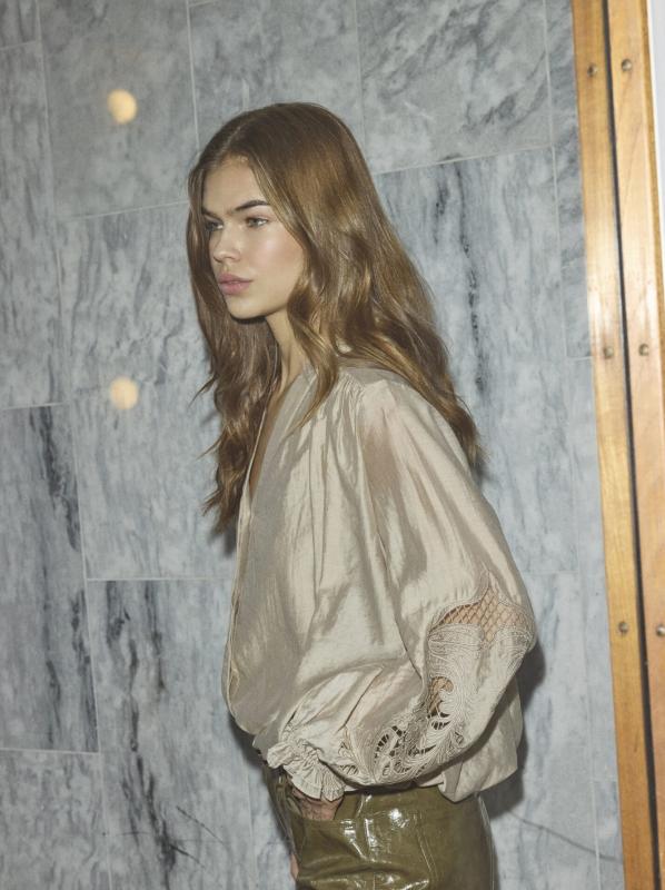 DELINCC BALLOON EMB SHIRT MINK CO'COUTURE