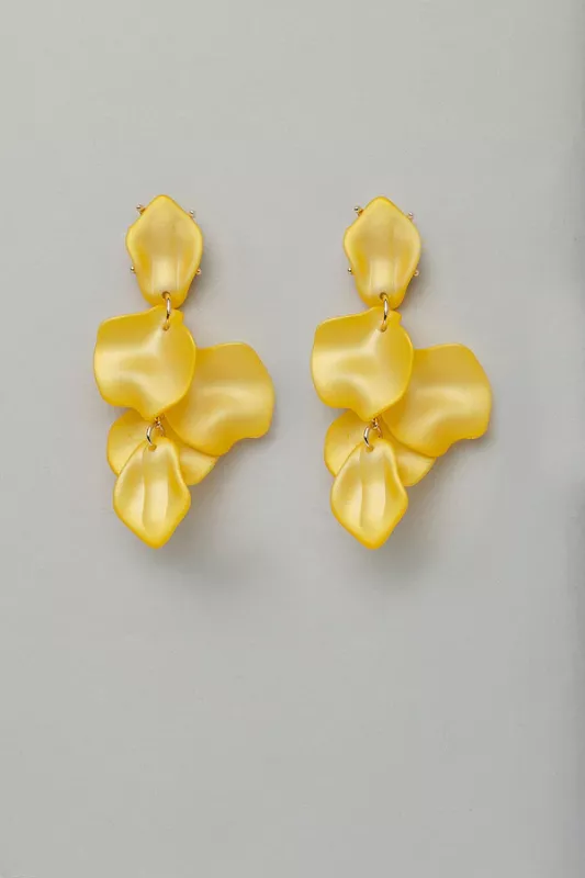 LEAF EARRINGS PEARL YELLOW BOW19