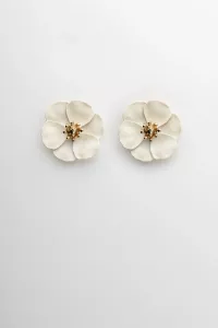 FLOWER SMALL EARRINGS LIGHT BUTTER YELLOW BOW19