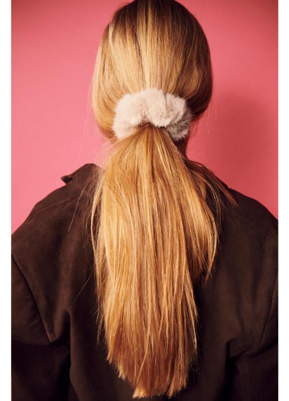 ANAIS SCRUNCHIE OFFWHITE BOW19