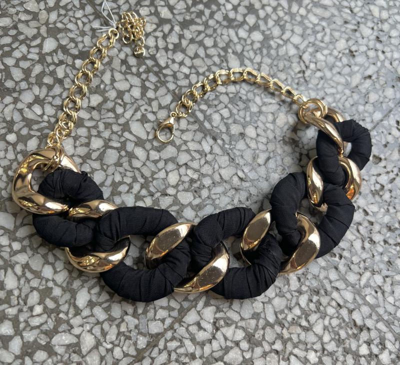 LUISA NECKLACE BLACK BOW19