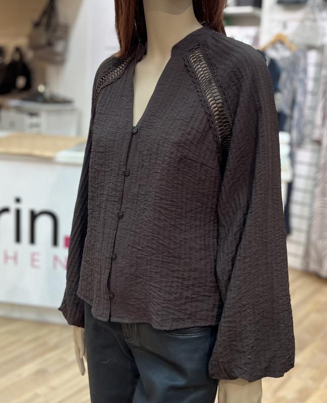 SHINACC LACE V-SHIRT DARK BROWN CO'COUTURE