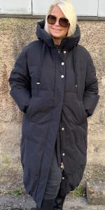 MMCAYO LONG QUILT JACKET BLACK MOSMOSH