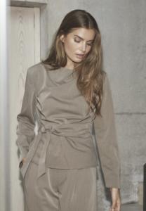 TENGACC PLEAT BLOUSE WALNUT CO´COUTURE