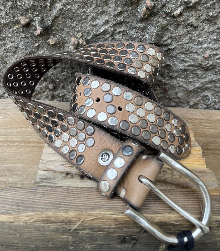 LIV STUDDED LEATHER BELT LIGHT TAN B.BELT