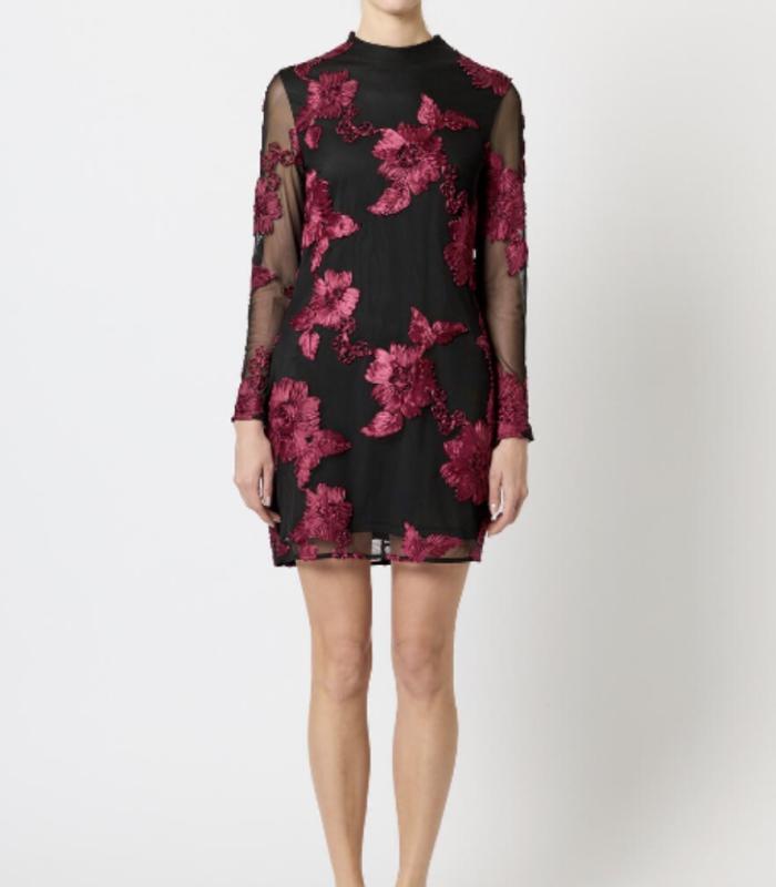LAILTHA RIBBON APPLIQUE MINI DRESS BLACK/WINTERBERRY PINK FRENCH CONNECTION
