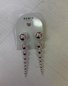 SASSY EARRINGS SILVER BOW19