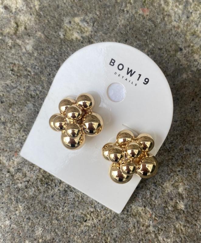 BEAD MULTI STUDS SILVER BOW19