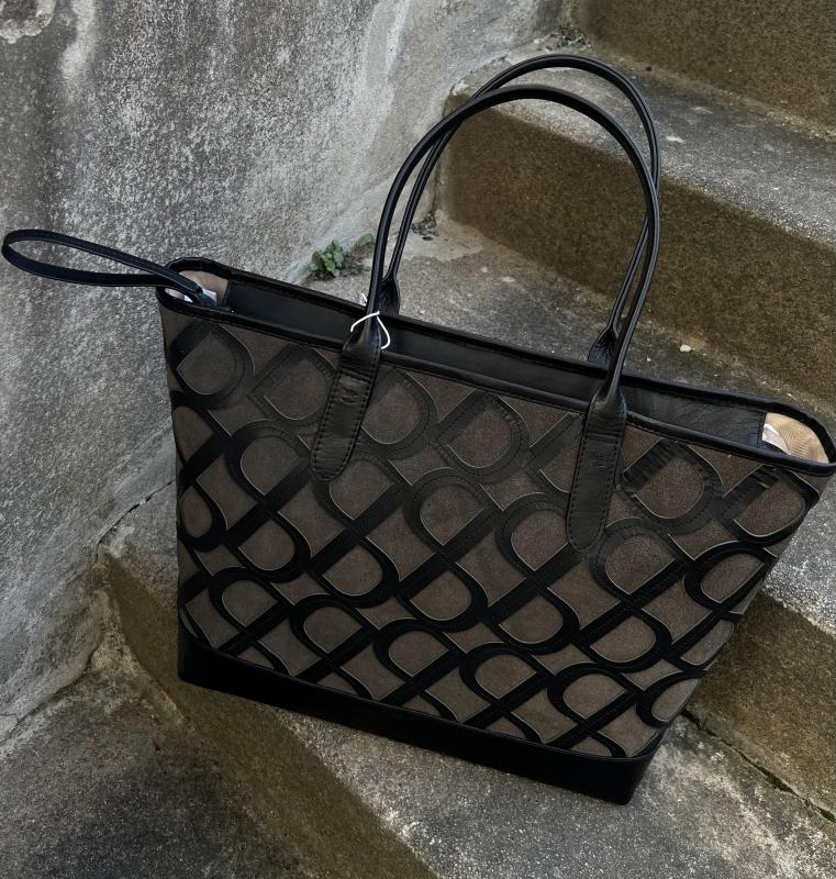 PARISA TOTEBAG BLACK/SMOK SADDLER