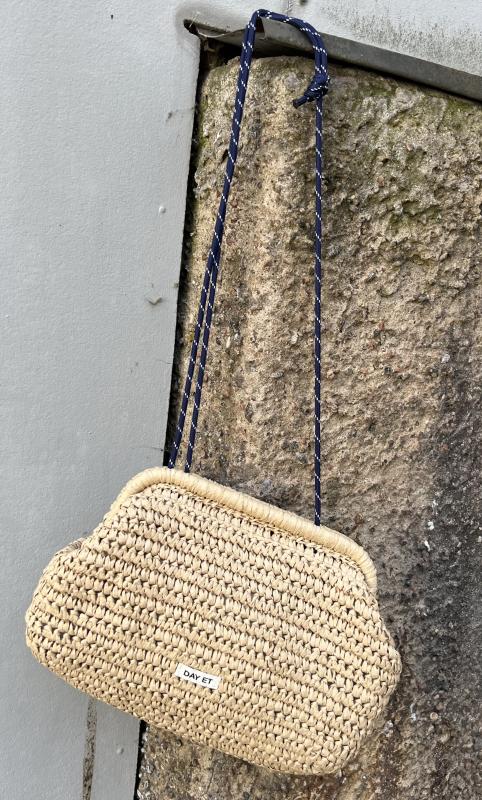 DAY CROCHET CLUTCH CORIANDER BEIGE DAY ET