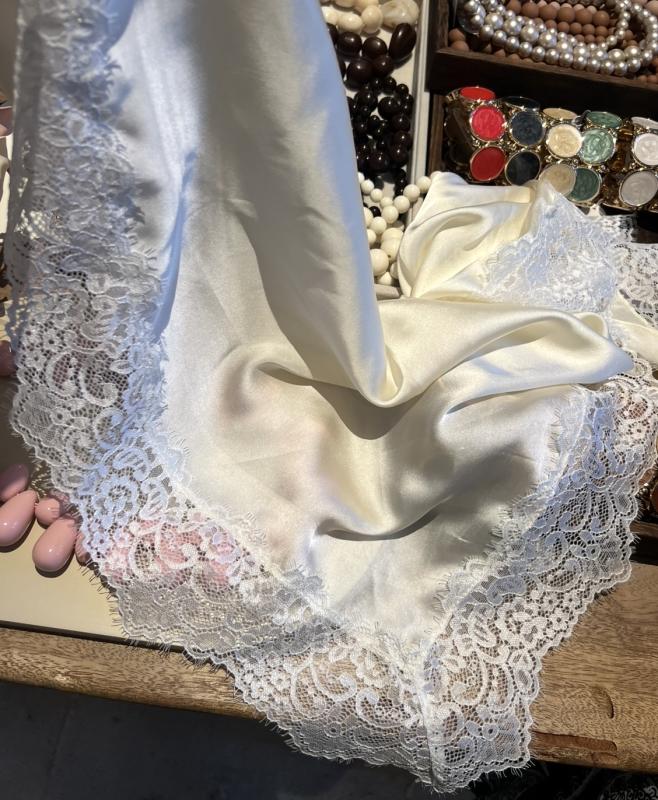LOUISE LACE SCARF OFFWHITE BOW19