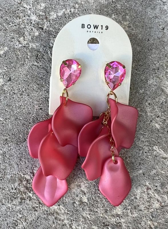 LEAF EARRINGS STRONG PINK BOW19