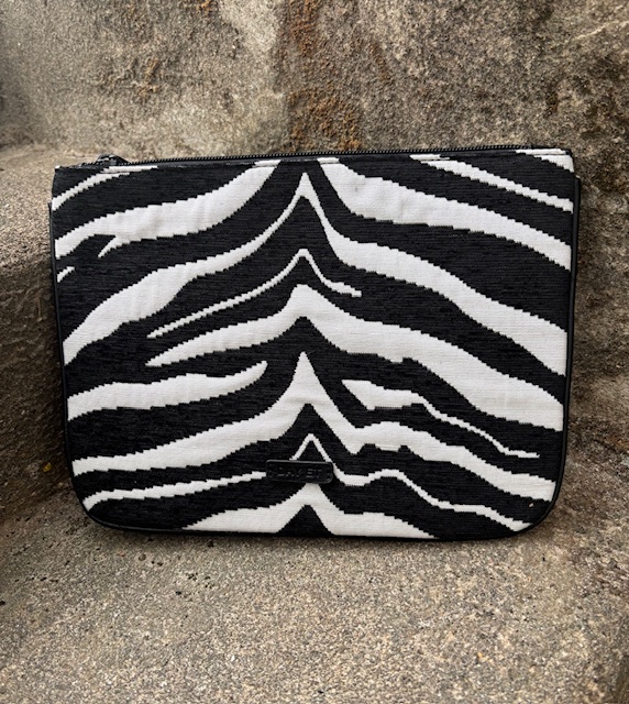 DAY ZEBRA POUCH BLACK DAY ET