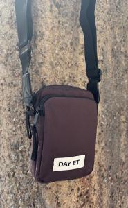 DAY GWENETH RE-S COMPACT MINI CHOCOLATE DAY ET